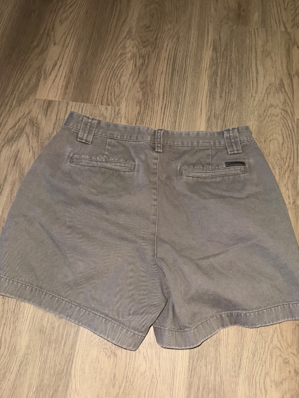 Calvin Klein Vintage Wash Khaki Shorts – Effortless Neutral Streetwear Staple